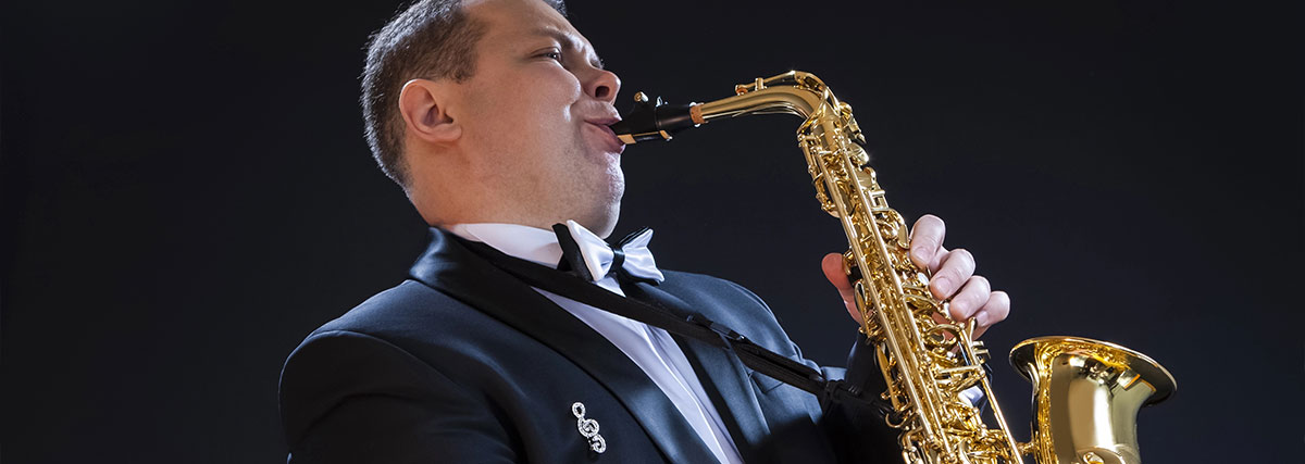 Man playing the saxophone